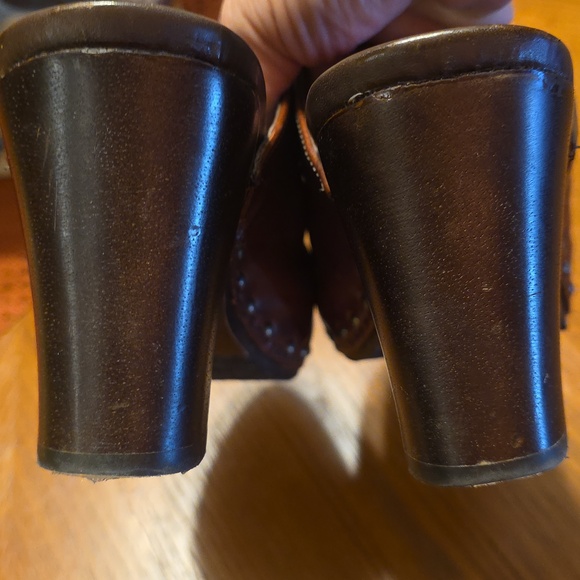 Dansko Rae Brown Leather Studded Heel Clog Mules - Size 41 - Picture 16 of 16